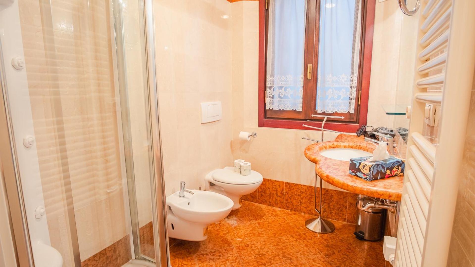 Piazza Grande - Italian Homing Apartment Bologna Ngoại thất bức ảnh