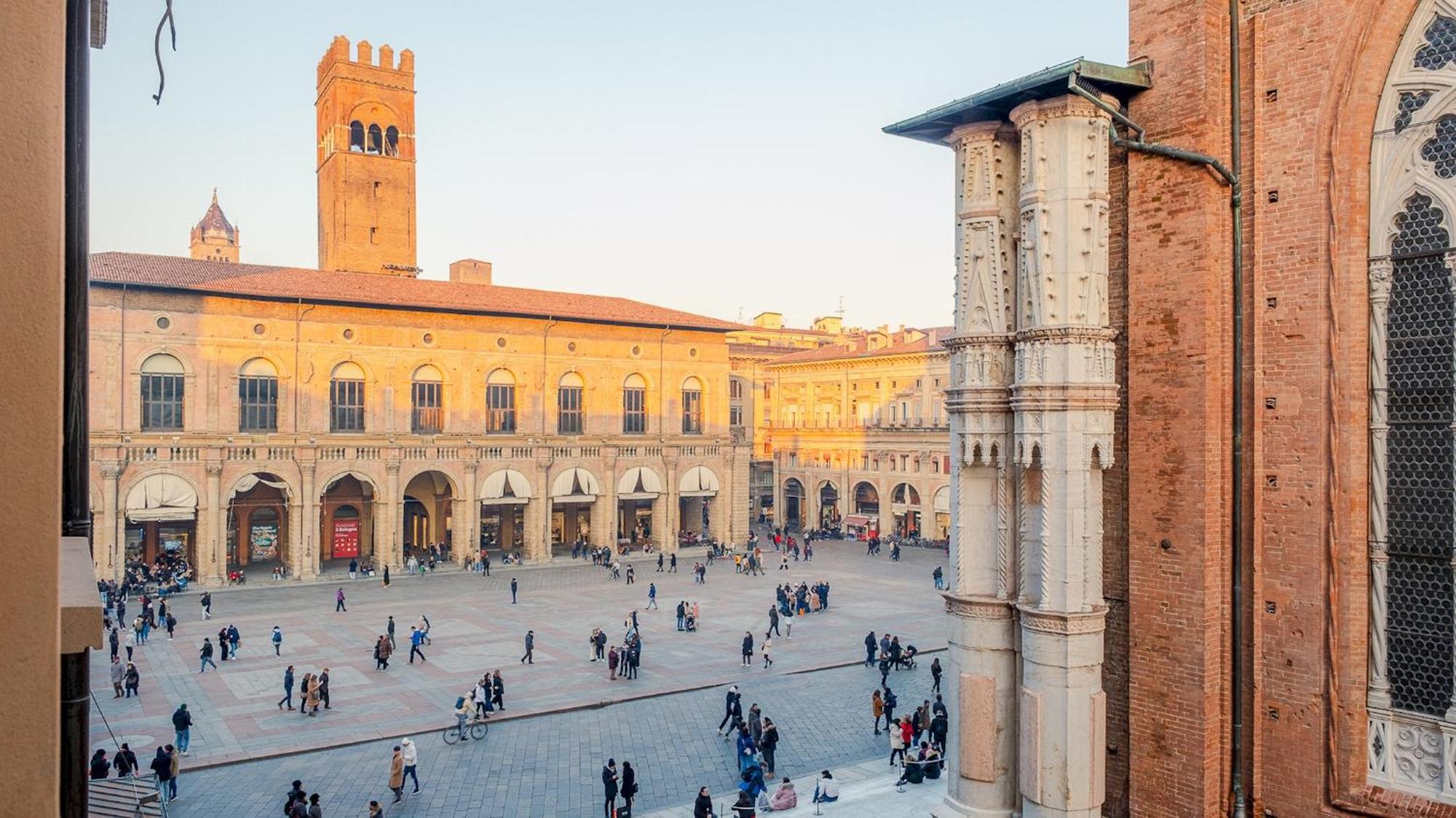 Piazza Grande - Italian Homing Apartment Bologna Ngoại thất bức ảnh